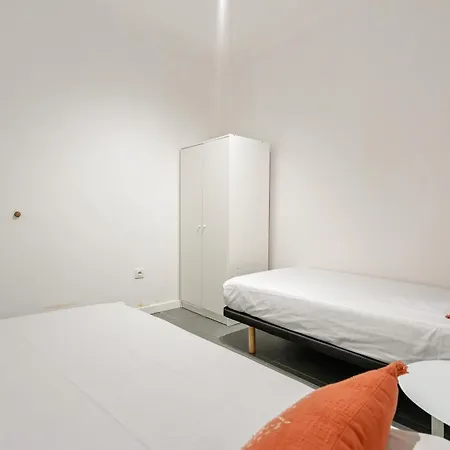 Flateli Espronceda 11 Barcelona