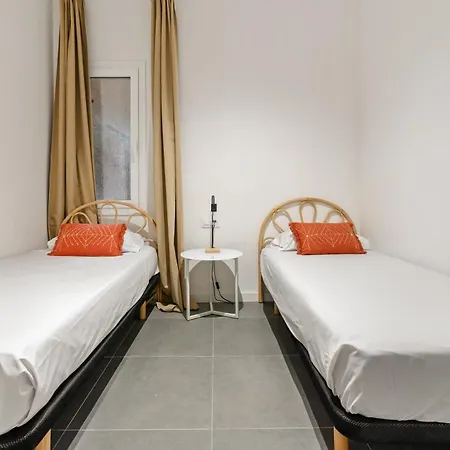 Flateli Espronceda 11 * Barcelona