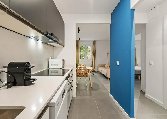 Flateli Espronceda 11 Apartmán *