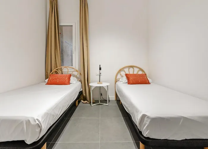 Flateli Espronceda 11 * Barcelona